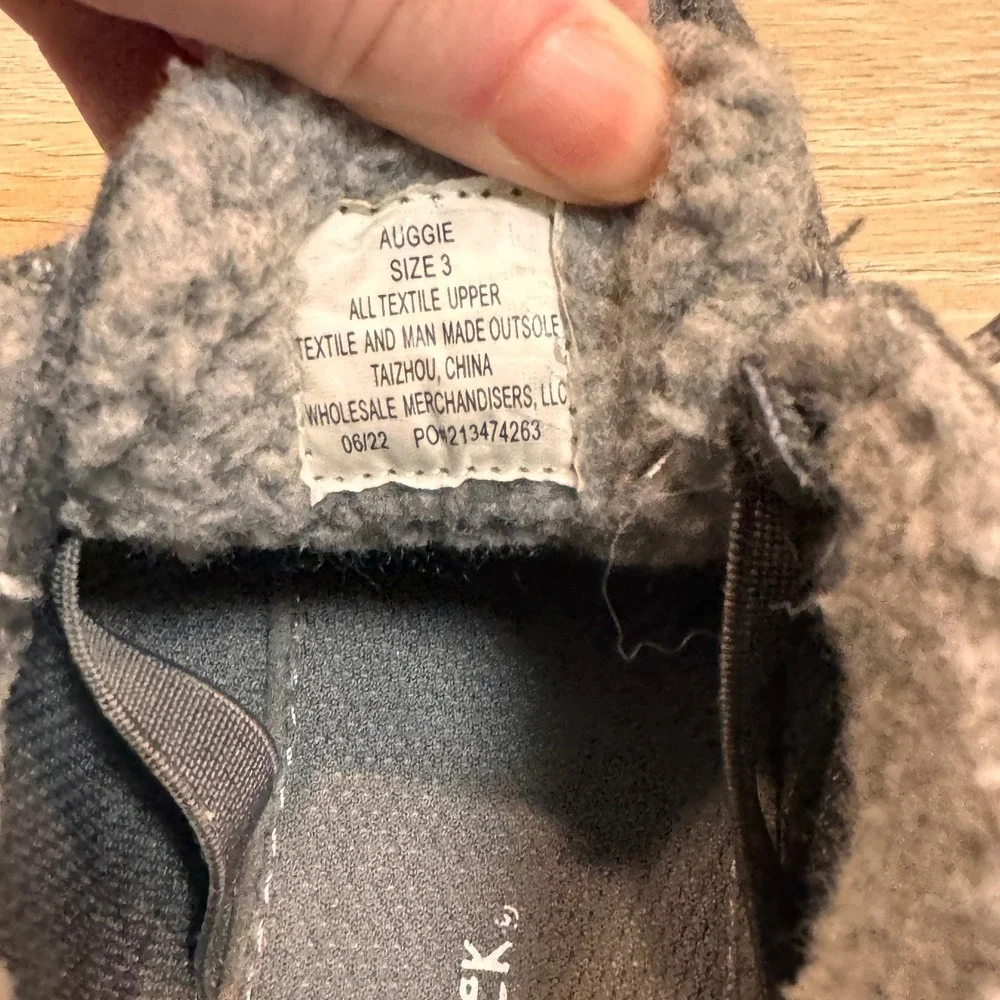 Falls Creek Boys Kids Auggie Gray Faux Fur‎ Lined Chukka Boots Size 3